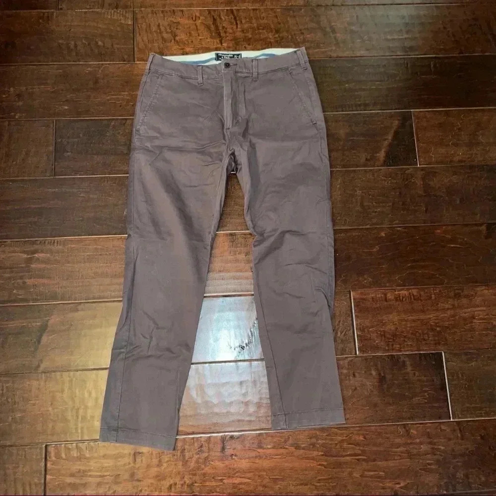 Abercrombie & Fitch Slim Fit Cropped Trousers